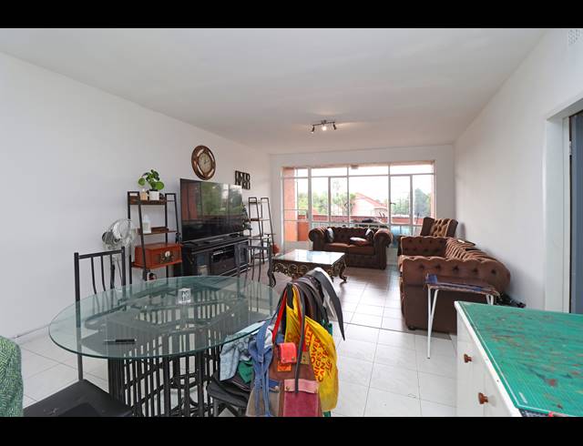 2 BEDROOM APARTMENT FOR SALE IN KEW